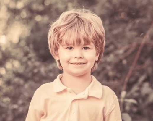 Dariju je majka slala da bere maline, za to vreme decu iz drugog braka vodila na more: Sve bih joj oprostila osim rečenice kojom me sahranila - featured image Dariju je majka slala da bere maline, za to vreme decu iz drugog braka vodila na more: Sve bih joj oprostila osim rečenice kojom me sahranila - featured image