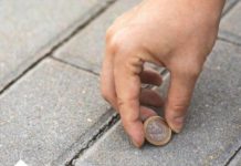 Ako pronađete novčić na ulici Odmah uradite Ovo: Sreća će vas pratiti na svakom koraku Ako pronađete novčić na ulici Odmah uradite Ovo: Sreća će vas pratiti na svakom koraku - featured image