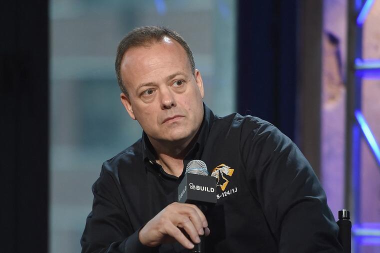 Bio sam 178 dana u svemiru, video sam svašta i shvatio da živimo u laži: Evo zašto ne možemo da rešimo svoje probleme - featured image Bio sam 178 dana u svemiru, video sam svašta i shvatio da živimo u laži: Evo zašto ne možemo da rešimo svoje probleme - featured image