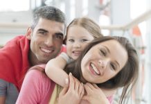 Osobine koje deca nasleđuju od majke i od oca: Evo ko je zaslužan za kilograme, a ko za inteligenciju