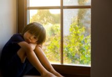 Svaka osoba koja je imala nesrećno djetinjstvo ima ovih 10 karakteristika – Lako je prepoznati ljude s teškom traumom