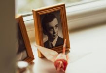 ZAŠTO NE TREBA DRŽATI FOTOGRAFIJE UMRLIH LJUDI U KUĆI Razlog će vas zapanjiti!