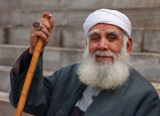 6 znakova osobe koja će vas izdati i ostaviti kad vam je nateže