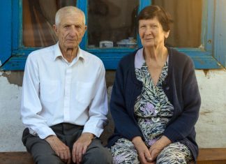 6 stvari koje ljudi od 60 + godina ne bi trebalo da pričaju svojoj deci: Čak i ako vas pitaju – ćutite