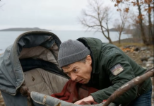 Čovjek je pronašao prljava kolica na deponiji, a kada je počeo čistiti, vrisnuo je od onoga što je vidio… 😲😲😲