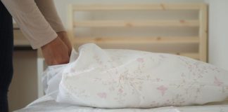 Na 40, 60 ili 90 stepeni? Evo koja temperatura je idealna za pranje posteljine