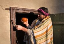 Niko ne gradi kuće sa boljom strategijom od Jevreja: Ono bez čega Srbi ne mogu da zamisle dom, njima je beskoristan prostor