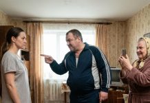 „Blokirao sam sve tvoje kartice! Sada ćeš svaki dinar morati da tražiš od mene!“ — sa trijumfom je rekao muž. „Hoćeš da jedeš — moraćeš da pitaš! Trebaće ti ulošci — moraćeš da pitaš,“ smejala se svekrva. Ali zaboravio je jedan VAŽAN detalj… I ono što sam uradila, zapamtiće za ceo život!“ 😲😲😲 „Blokirao sam sve tvoje kartice! Sada ćeš svaki dinar morati da tražiš od mene!“ — sa trijumfom je rekao muž. „Hoćeš da jedeš — moraćeš da pitaš! Trebaće ti ulošci — moraćeš da pitaš,“ smejala se svekrva. Ali zaboravio je jedan VAŽAN detalj… I ono što sam uradila, zapamtiće za ceo život!“ 😲😲😲 - featured image