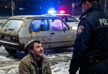 Žalosna istina. Nema vlasti, ne zanima ih kako će roditelj prehraniti svoje dijete, gdje će spavati a posao dati, naci, platu na vrijeme isplatiti, pa SIT GLADNOG NE RAZUMIJE, neće.