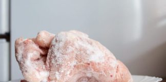 Mame i bake su nas pogrešno učile: Kako se pravilno odmrzava meso i koliko dugo sme da stoji u frižideru