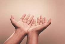 Znate li šta znači kada vas zasvrbi levi dlan? To otkriva kakva vas budućnost čeka