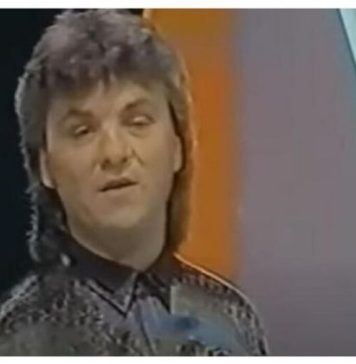 Živeo i lečio se od penzije, a svoj najveći hit posvetio Silvani Armenulić: Na sahranu su mu došli svi osim rođenog sina