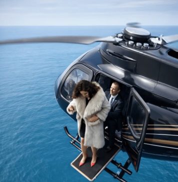 Let izdaje: muškarac je gurnuo trudnu ženu iz helikoptera zbog nasleđa — ali nije ni slutio šta će uslediti