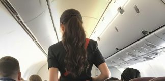 Stjuardesa mi je rekla da me pilot traži nakon slijetanja — nisam bila spremna na ono što sam saznala