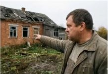 Na moj 63. rođendan sin me odveo na selo, iskrcao ispred raspale kuće i rekao: „Ovo ti je poklon. Živi ovdje.“ Zatim je otišao, ostavivši me u zabiti. Ali nije mogao ni zamisliti ko je živio u susjednoj kući… 😲😲😲