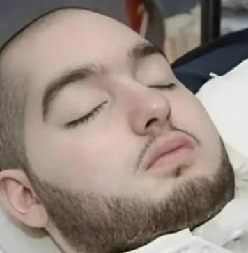 Saudijski USPAVANI PRINC u komi je već 20 GODINA: Ne pomaže mu ni SVE BLAGO OVOG SVIJETA, ali roditelji ne gube nadu: “Da je Bog htio da pogine u toj nesreći, moj sin bi odavno bio u grobu” Saudijski USPAVANI PRINC u komi je već 20 GODINA: Ne pomaže mu ni SVE BLAGO OVOG SVIJETA, ali roditelji ne gube nadu: “Da je Bog htio da pogine u toj nesreći, moj sin bi odavno bio u grobu” - featured image