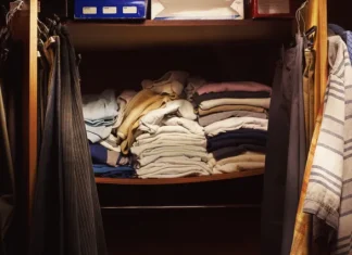 Ovo svi preskaču: Jedna greška u ormaru pravi užasan smrad koji se ne može ukloniti