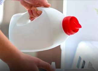 Sipajte ključalu vodu u veš mašinu i riješićete problem koji muči mnoge!