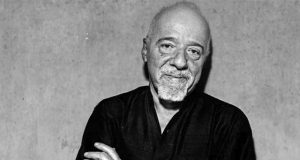 Šta može očekivati usamljena žena u starosti – 3 veoma moćne izjave Paula Coelha