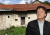 Ovo je zaboravljena kuća Zdravko Čolić: Urušen krov i korov svuda oko nje, rođak izneo istinu o poreklu porodice
