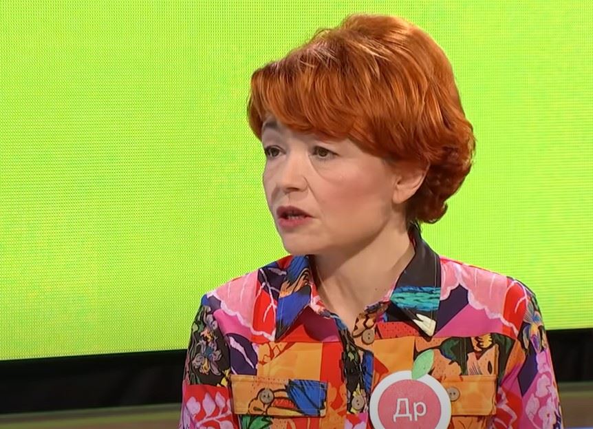 Ove dve voćke sadrže najviše šećera: Dižu insulin u krvi munjevitom brzinom, otkriva dr Veroslava - featured image Ove dve voćke sadrže najviše šećera: Dižu insulin u krvi munjevitom brzinom, otkriva dr Veroslava - featured image