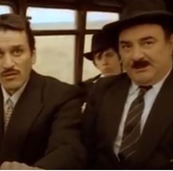 Svi se smeju dok gledaju film “Ko to tamo peva”, a nemaju pojma da su se iza filma dešavale jezive stvari: Tuče, krv, suze i teške svađe