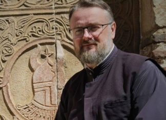 Ove želje vam Bog nikad neće ispuniti, bez obzira koliko mu se molili: Otac Dejan odgovorio na pitanje koje muči sve ljude i otkrio kad molitva gubi moć
