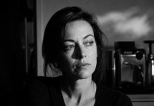 8 znakova da žena živi s mužem kojeg ne voli – prepoznat ćete je odmah (broj 6 iznenađuje) 8 znakova da žena živi s mužem kojeg ne voli – prepoznat ćete je odmah (broj 6 iznenađuje) - featured image