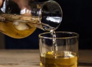 Najbolji čistač jetre: Samo gutljaj ujutro na prazan želudac i creva će raditi kao sat, zaboravićete na loše varenje Najbolji čistač jetre: Samo gutljaj ujutro na prazan želudac i creva će raditi kao sat, zaboravićete na loše varenje - featured image