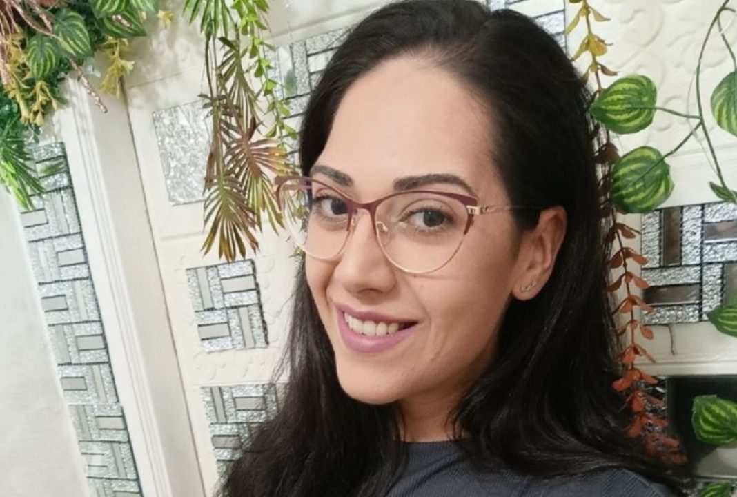 “Imala sam 27 godina kada sam saznala da imam multiplu sklerozu”: Ana je prepoznala 3 simptoma koja se često ignorišu i potrebna joj je naša POMOĆ - featured image “Imala sam 27 godina kada sam saznala da imam multiplu sklerozu”: Ana je prepoznala 3 simptoma koja se često ignorišu i potrebna joj je naša POMOĆ - featured image