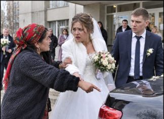 Ciganka je prišla do mlade kod matičara: „Veo koji nosiš nije tvoj, sudbina ti je gorka. Otvori prtljažnik mladoženjinog auta. Molim te kao Boga, otvori…“ …😲😲😲