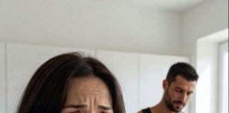 Imam skoro šezdeset godina, udata sam za muškarca trideset godina mlađeg od mene. Šest godina me je zvao svojom “malom ženom” i svake večeri mi donosio vodu — sve do noći kada sam ga pratila u kuhinju i otkrila plan koji nikada nisam trebala videti. Moje ime je Lillian Carter, i imam pedeset devet godina. Pre šest godina udala sam se za čoveka po imenu Ethan Ross, koji je tada imao samo dvadeset osam godina — trideset jednu godinu manje od mene. Upoznali smo se na nežnom joga času u San Francisku. Upravo sam se penzionisala iz učiteljske profesije i borila se sa bolovima u leđima i tišinom koja nastupa nakon gubitka nekoga koga voliš. Ethan je bio jedan od instruktora: ljubazan, strpljiv, sa onom tihom samouverenošću koja je mogla naterati celu prostoriju da diše mirnije. Kada se nasmešio, činilo se da se svet usporava.