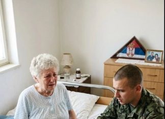 Kada sam se vratio kući sa službe, moja žena je govorila komšijama: „Njegova majka ima demenciju. Stalno se povređuje.” Ali kada sam otkrio mamu zaključanu u mračnoj spavaćoj sobi, potpuno svesnu svega što se dešava oko nje, bez telefona i prekrivenu modricama koje nije htela da objasni, znao sam da nešto nije u redu. Zato sam se nasmešio, pretvarao se da verujem svakoj reči moje žene, i tajno snimio kako se hvali: „Niko nikada neće poverovati toj starici.” Sledećeg jutra, odvezao sam je na psihijatrijsku procenu koju je zakazala za mamu, i dao sam doktoru potpuno drugačiji dosije. Prvo što sam čuo kada sam izašao iz taksija bilo je moja žena kako govori gospođi Smit da moja majka ima demenciju. Drugo što sam čuo bilo je mama kako udara pesnicom o unutrašnju stranu zaključanih vrata spavaće sobe. „Samuele!” povikala je. „Molim te, ne ostavljaj me ovde.” Samo šesnaest sati ranije, sedeo sam u vojnom transportnom avionu, misleći na vruću kafu, maminu pitu od limuna, i Abigail kako juri u moj zagrljaj čim dođem kući. Umesto toga, Abigail je stajala na prednjem tremu u haljini boje kreme, smešeći se komšijama kao da je domaćin nekog popodnevnog dobrotvornog događaja. „Zbunjuje se,” rekla je Abigail tiho. „Ponekad se povredi. Pokušavamo da organizujemo profesionalnu negu.”