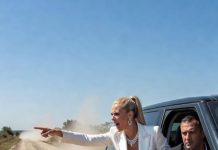 Razvedeni milioner je vozio svoju verenicu kući kada je iznenada ugledao svoju osiromašenu bivšu ženu na ulici. Dan kada je zakočio —”Zaustavi auto odmah, Emilijano. Koči sada!”