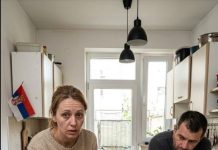 Mama je napisala: „Preskačemo rođendan vašeg sina — tesno nam je s novcem.” Rekao sam: „Naravno.” Nedelju dana kasnije otvorio sam Instagram: moja porodica u Parizu, usklađene kombinacije ispod Ajfelove kule, 147 fotografija, pa sam samo odgovorio: „Onda preskačem vašu otplatu hipoteke — srećno,” i četrdeset minuta mi je telefon eksplodirao od propuštenih poziva.