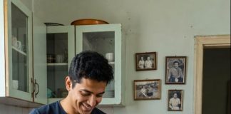 SIROMAŠNI STUDENT JE MESECIMA ČISTIO KUĆU JEDNE STARICE, A DA NIKADA NIJE PLAĆEN… NAKON NJENE SMRTI, OTVORIO JE JEDNO PISMO I UTRNUO Zovem se Diego. Imam 21 godinu, student sam treće godine fakulteta u Guadalajari, i kao i mnogi studenti bez para koji pokušavaju da prežive, prihvatao sam sve honorarne poslove koje sam mogao da nađem.