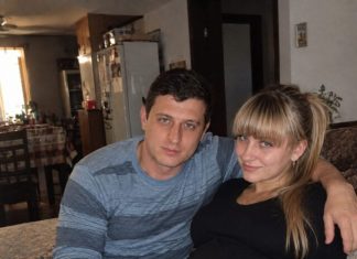 Odbio je oženiti svoju djevojku koja je bila u šestom mjesecu trudnoće — a njezin vlastiti otac stao je na njegovu stranu. No kada je otac otkrio zastrašujuću tajnu koju je skrivala, čak je i njezina majka molila za oprost… Odbio je oženiti svoju djevojku koja je bila u šestom mjesecu trudnoće — a njezin vlastiti otac stao je na njegovu stranu. No kada je otac otkrio zastrašujuću tajnu koju je skrivala, čak je i njezina majka molila za oprost… - featured image