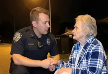 U tri sata ujutro, policija je primila čudan telefonski poziv: građanin je prijavio da mu komšinica sjedi na pločniku. Ono što je policija otkrila kada su stigli do njene kuće ostavilo ih je bez teksta. ☹️☹️☹️☹️ U tri sata ujutro, policija je primila čudan telefonski poziv: građanin je prijavio da mu komšinica sjedi na pločniku. Ono što je policija otkrila kada su stigli do njene kuće ostavilo ih je bez teksta. ☹️☹️☹️☹️ - featured image