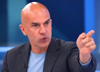 “TO JE KAO DA STE POJELI ŠEST KOCKICA ŠEĆERA” Dr Filgud upozorio na napitak koji uništava ORGANIZAM! “TO JE KAO DA STE POJELI ŠEST KOCKICA ŠEĆERA” Dr Filgud upozorio na napitak koji uništava ORGANIZAM! - featured image